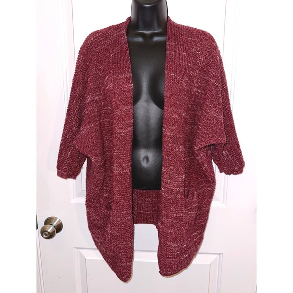 Universal Thread red sweater - Picture 1 of 4